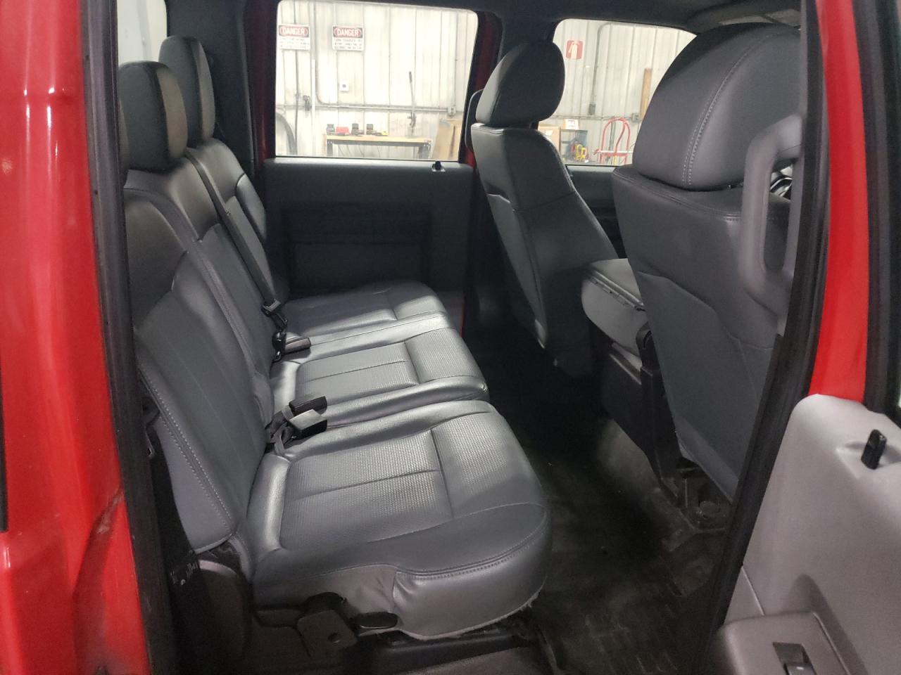 2015 Ford F450 - Image 10