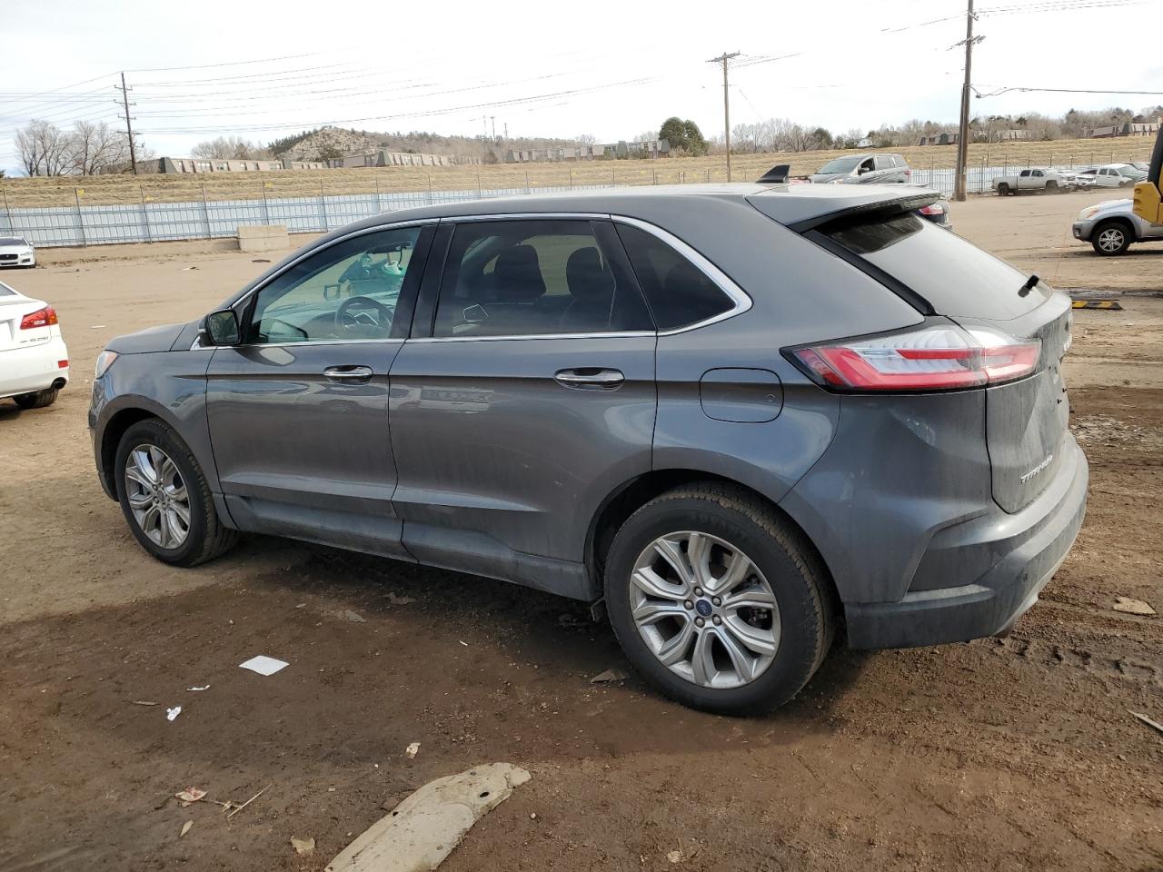 2022 Ford Edge - Image 2