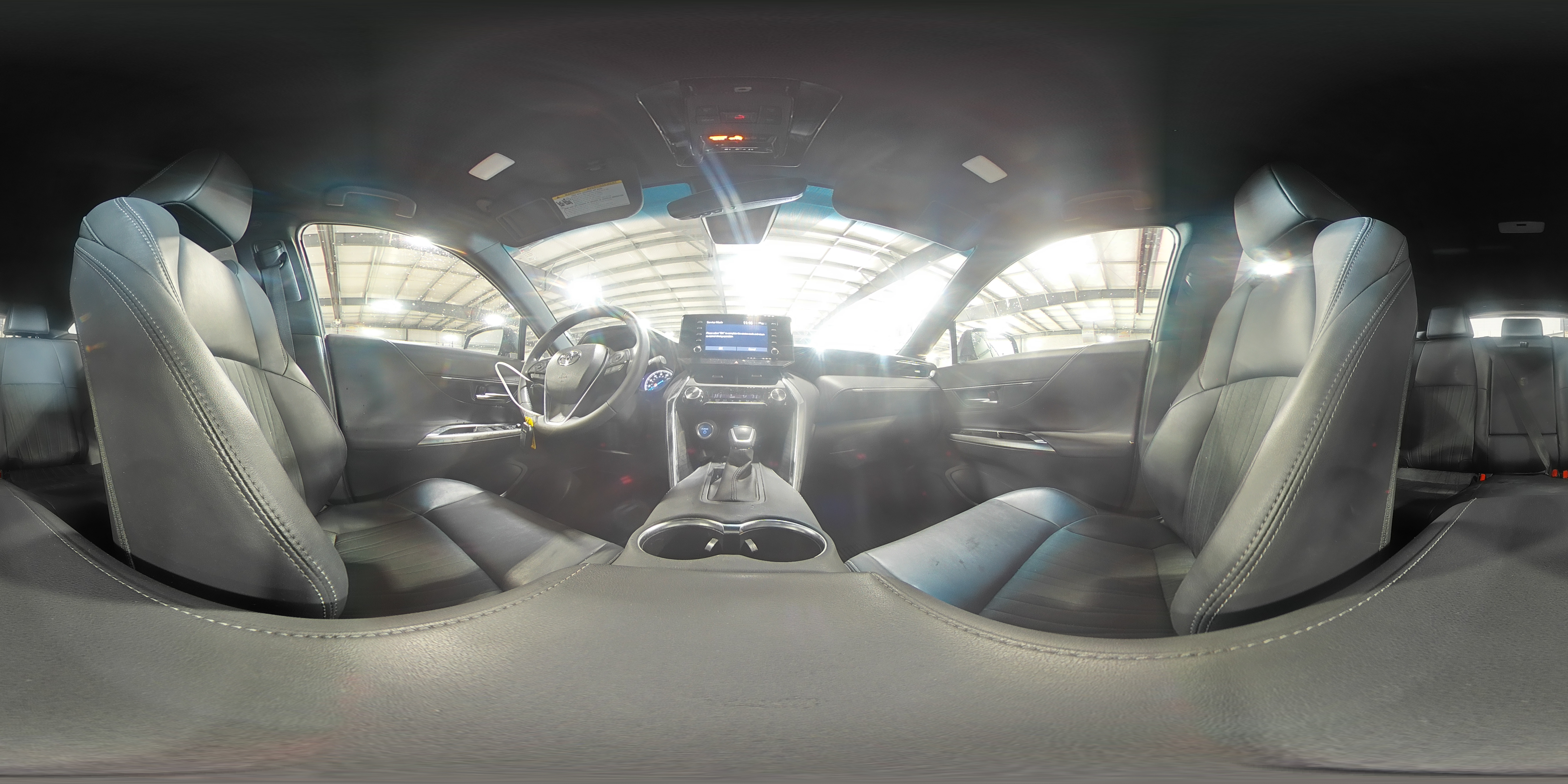 2021 Toyota Venza - Image 15