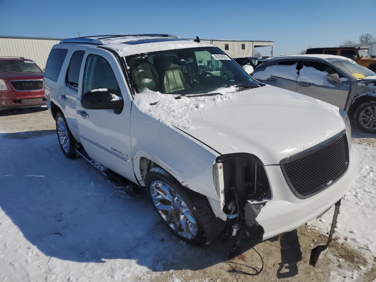2009 GMC Yukon - Image 4