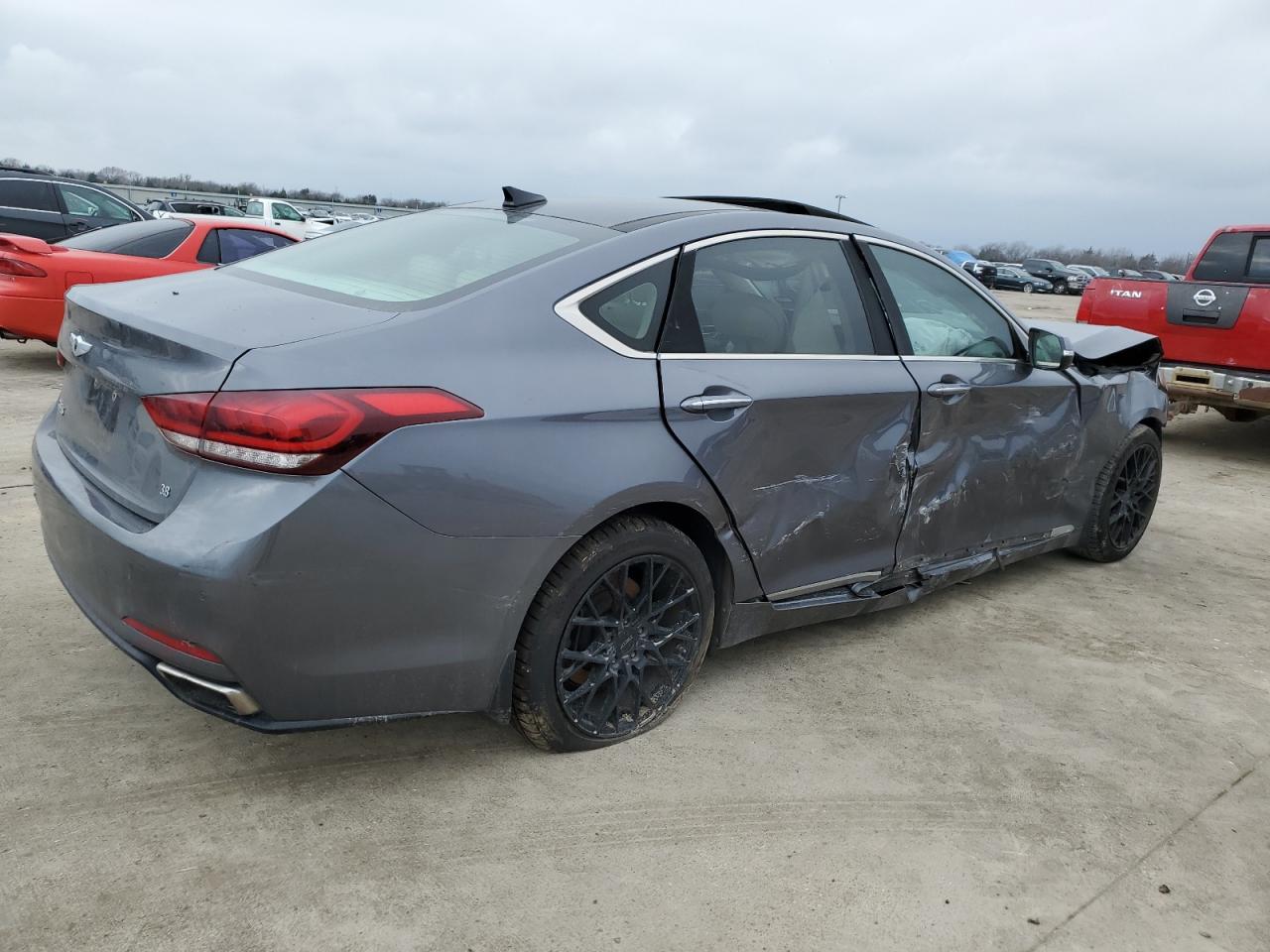 2016 Hyundai Genesis - Image 3
