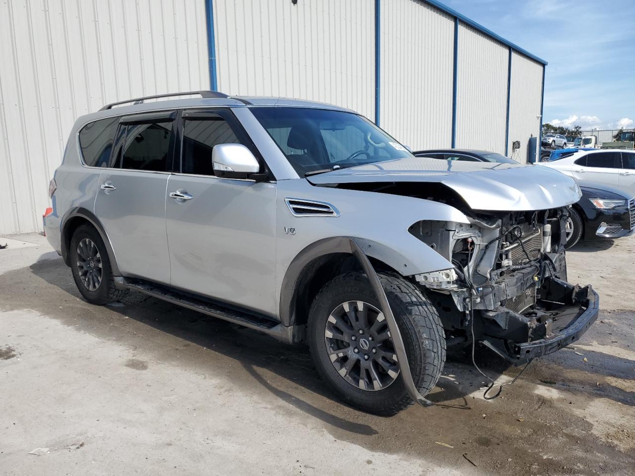 2017 Nissan Armada - Image 4