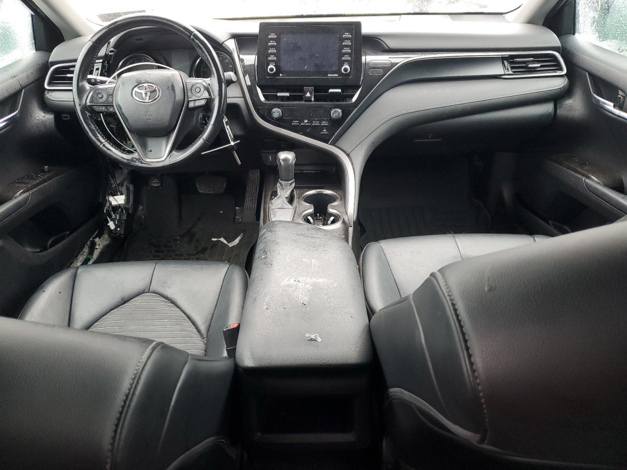 2021 Toyota Camry - Image 8