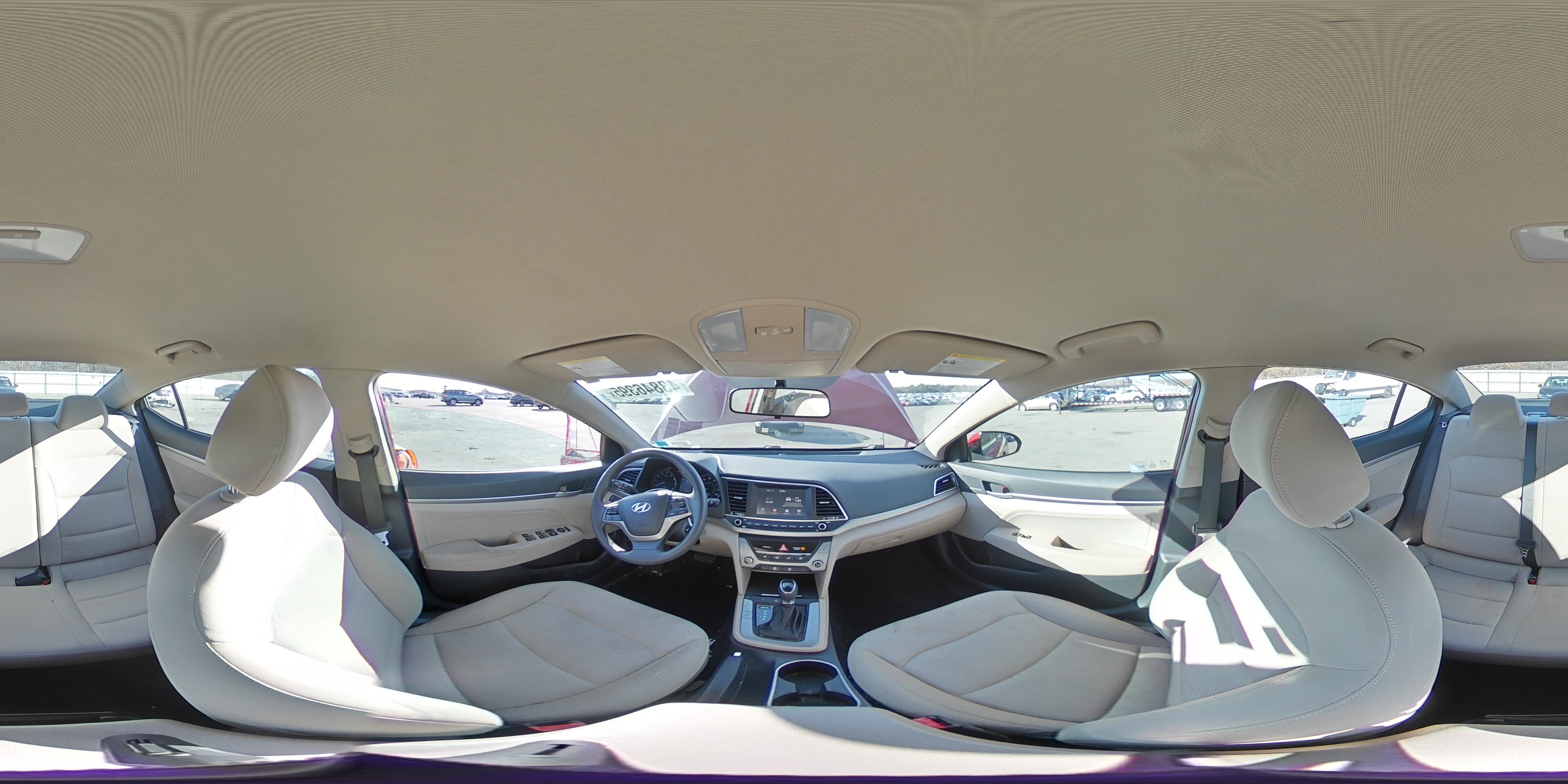 2017 Hyundai Elantra - Image 13