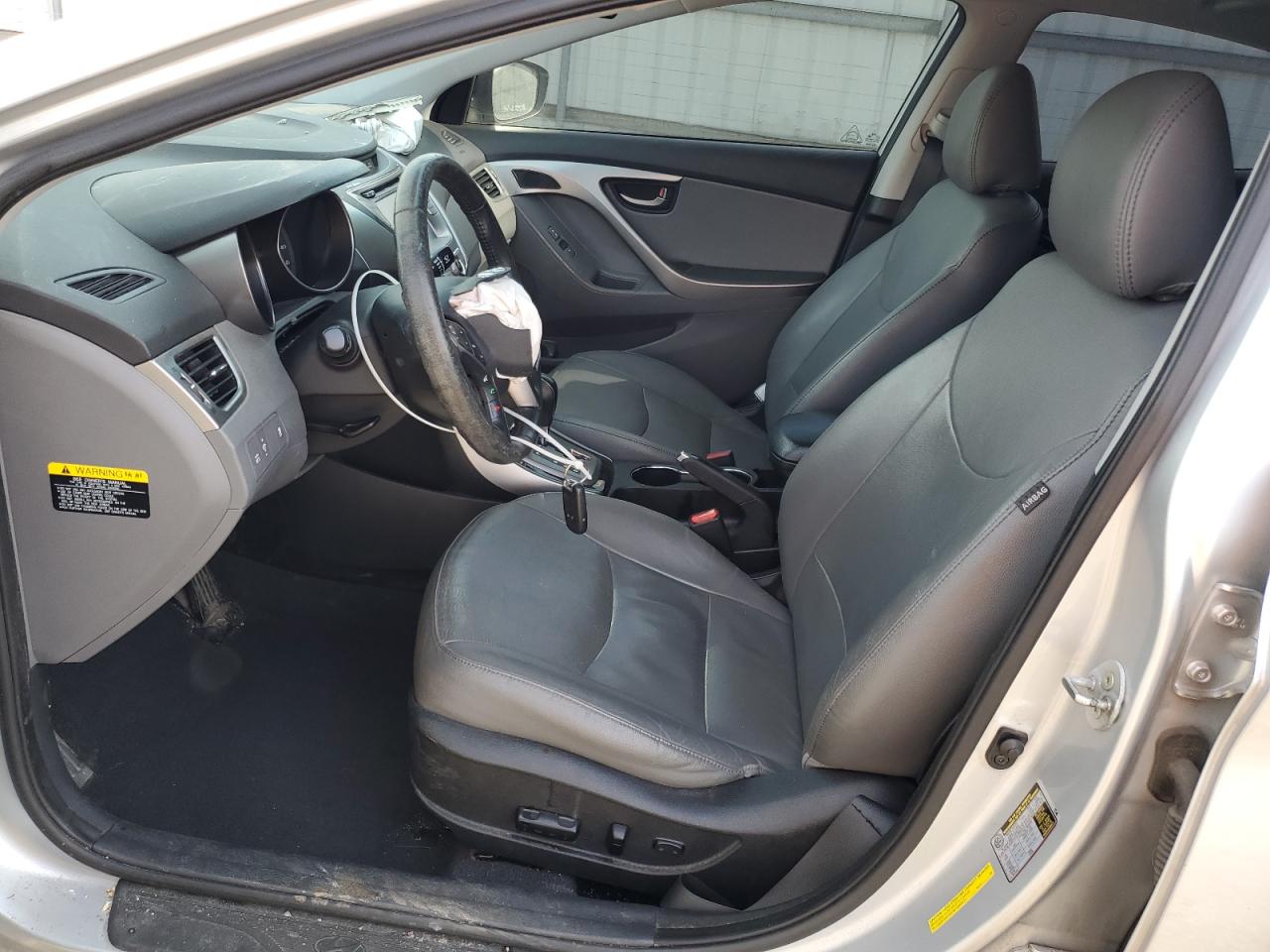 2013 Hyundai Elantra - Image 7