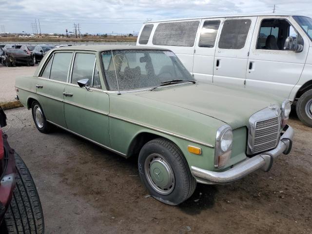 1973 MERCEDES BENZ 220