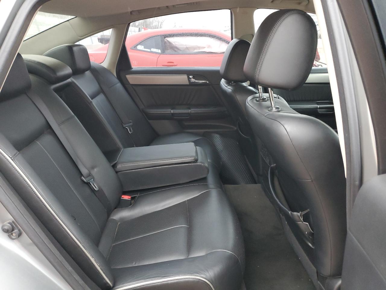 2007 Infiniti M - Image 10