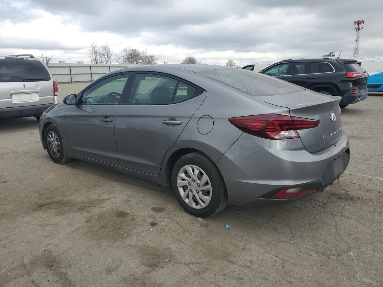 2019 Hyundai Elantra - Image 2