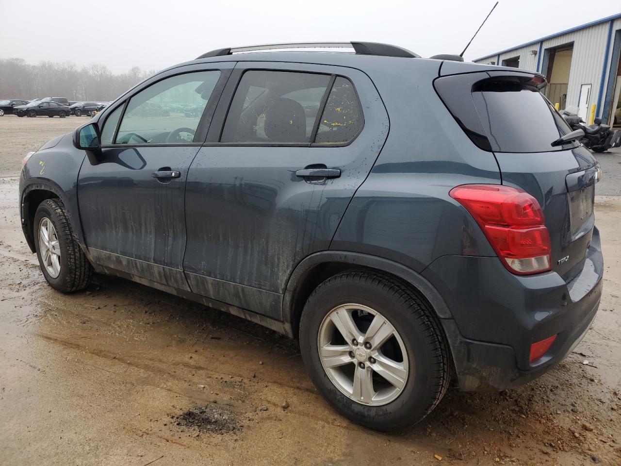 2021 Chevrolet Trax - Image 2