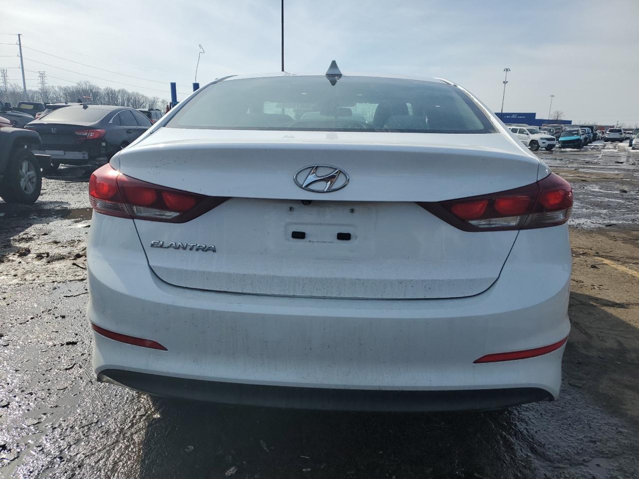 2017 Hyundai Elantra - Image 6
