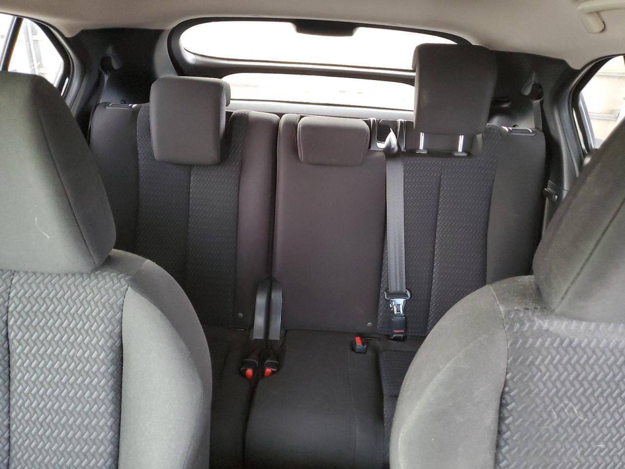 2019 Mitsubishi Eclipse - Image 10
