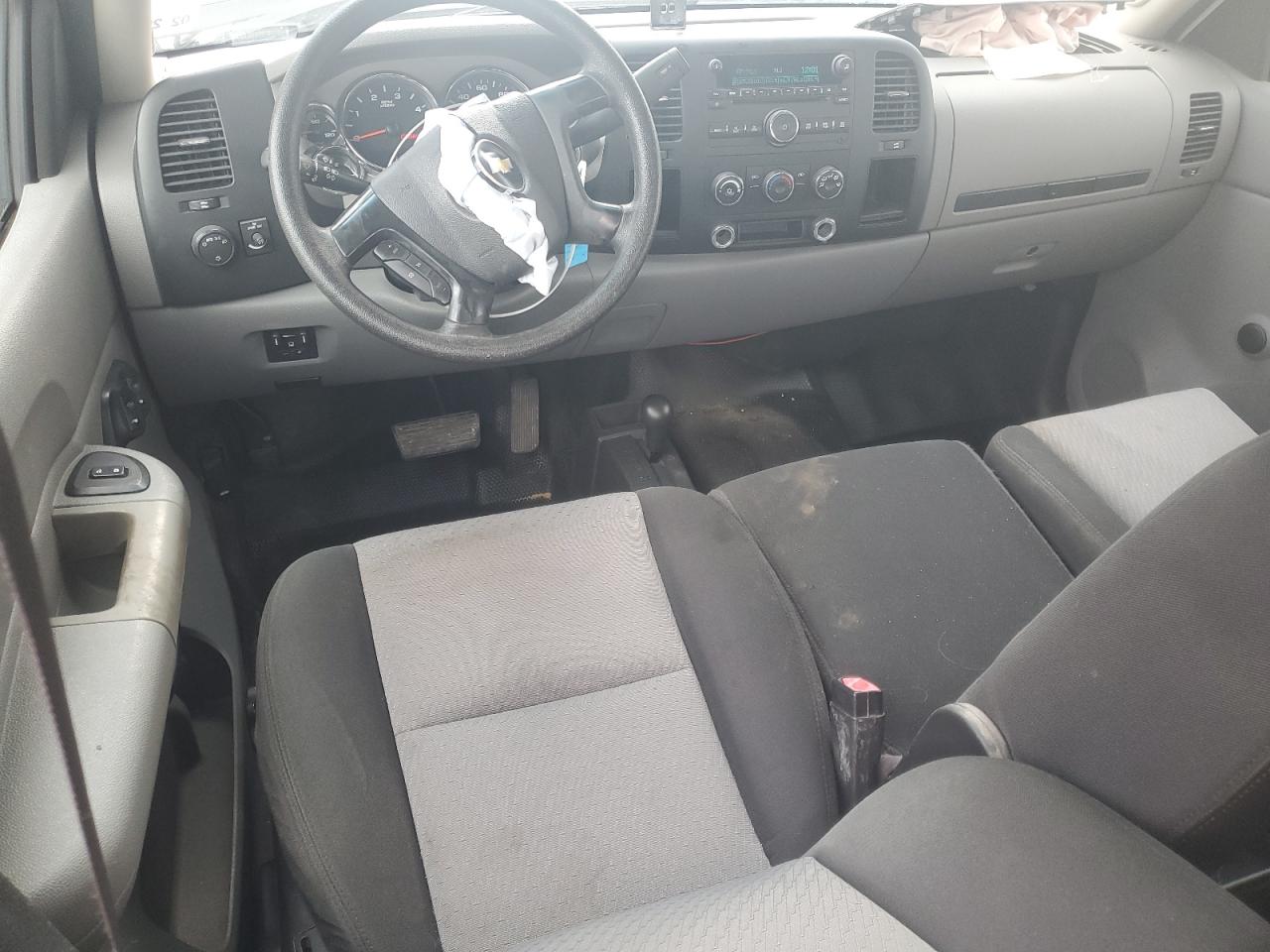 2009 Chevrolet Silverado - Image 8