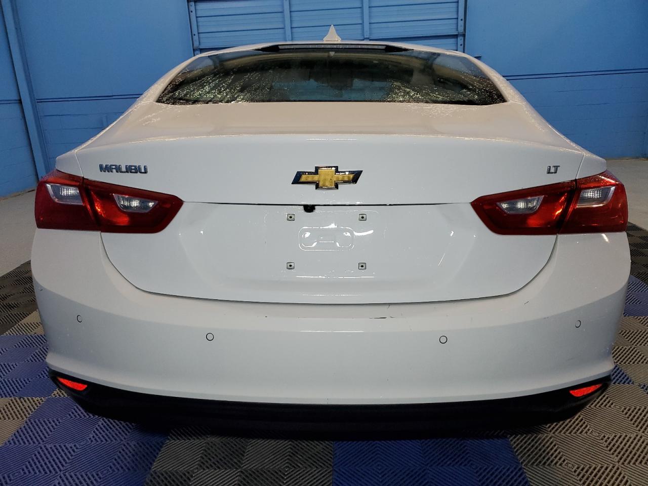 2023 Chevrolet Malibu - Image 6