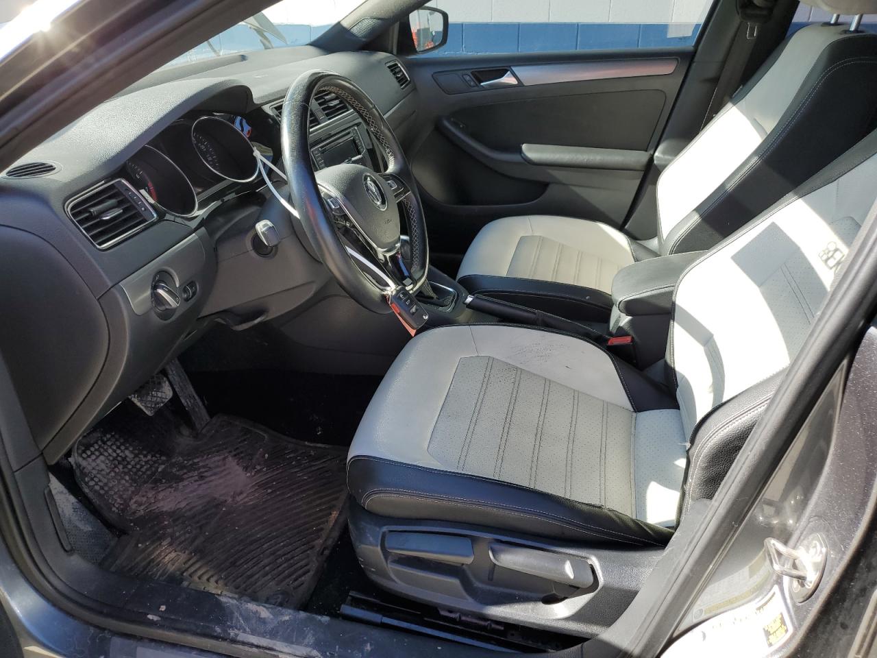 2016 Volkswagen Jetta - Image 7