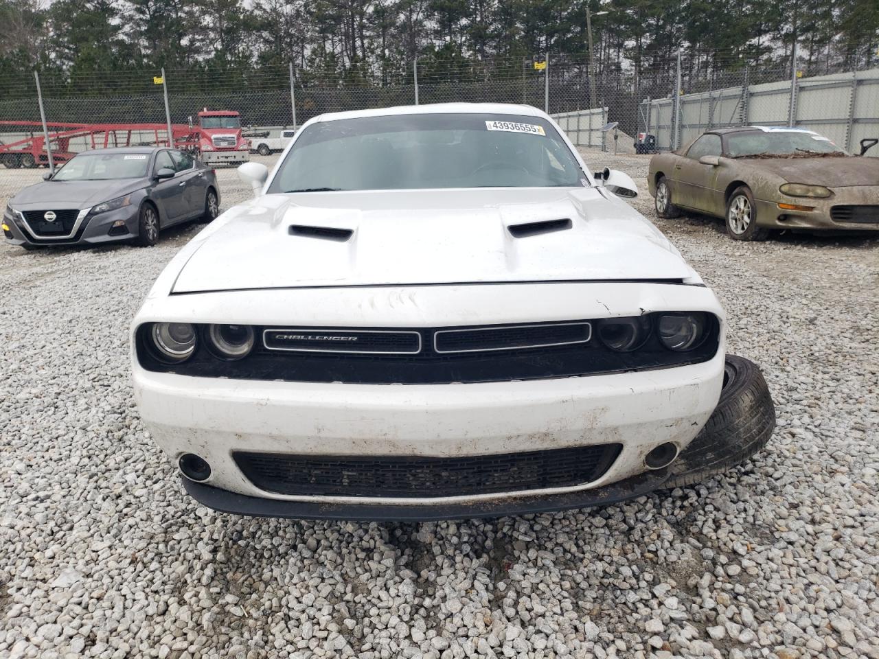 2019 Dodge Challenger - Image 5