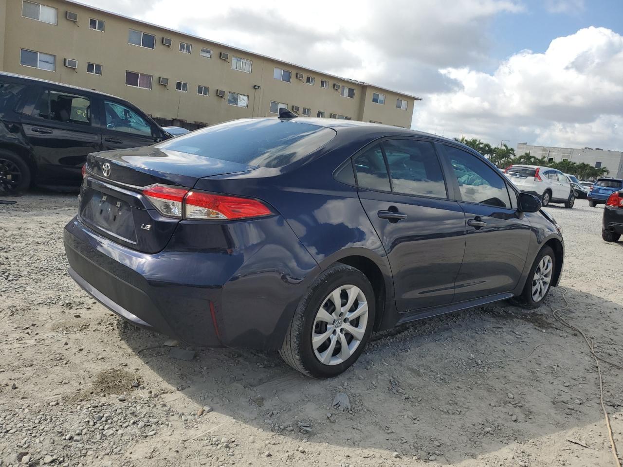 2022 Toyota Corolla - Image 3