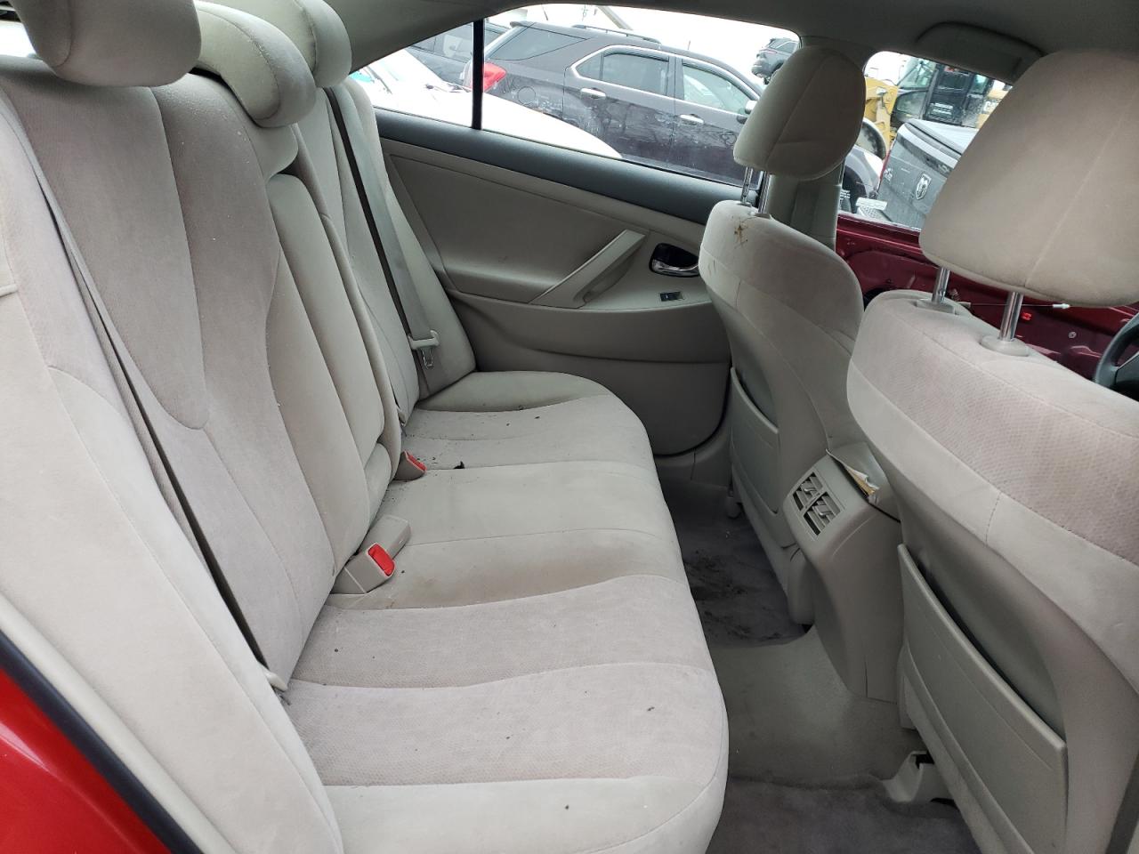 2010 Toyota Camry - Image 10