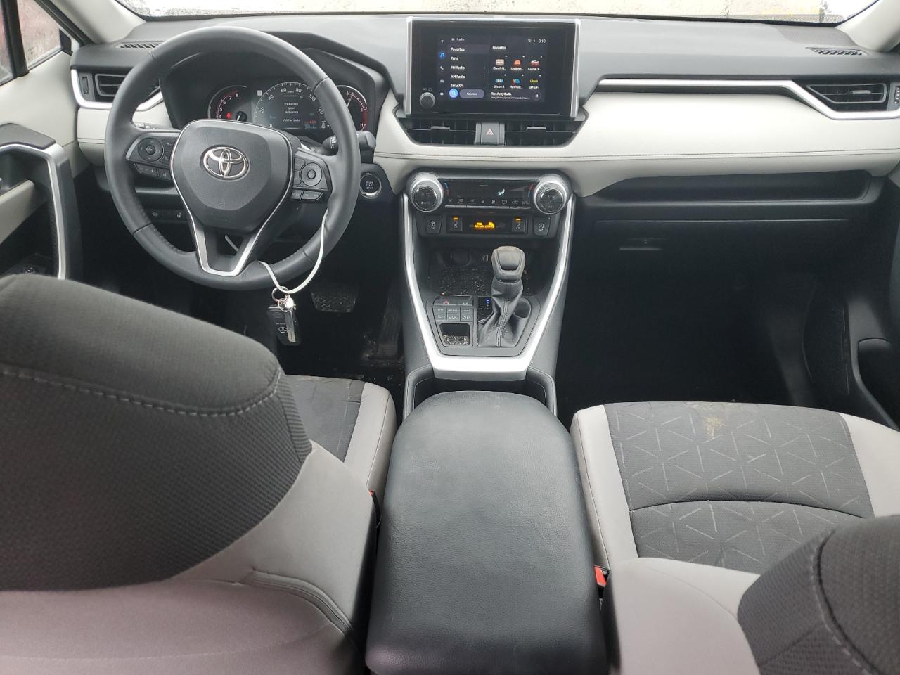 2023 Toyota RAV 4 - Image 8