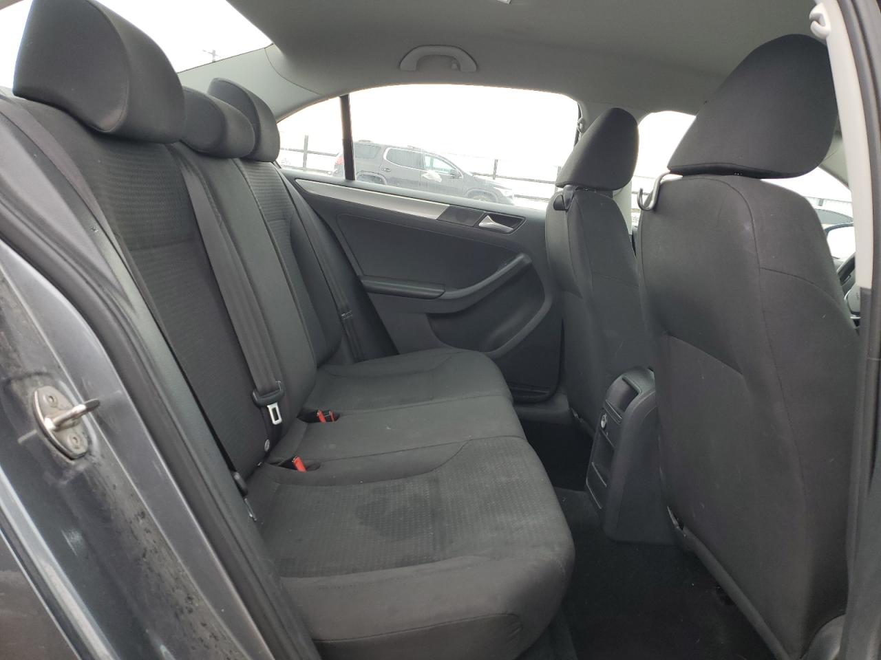 2015 Volkswagen Jetta - Image 10