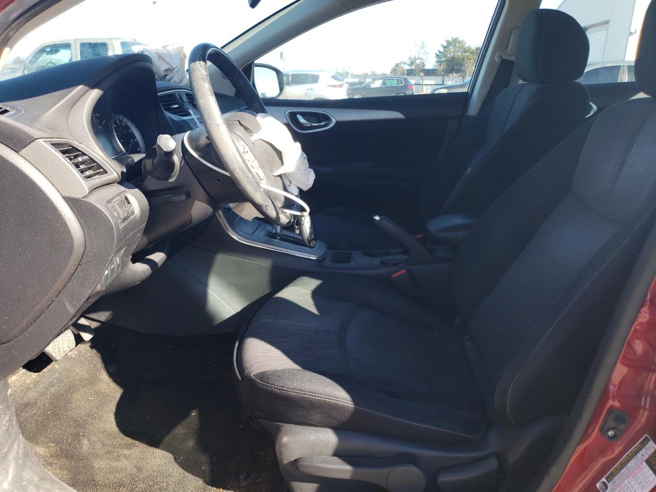 2015 Nissan Sentra - Image 7