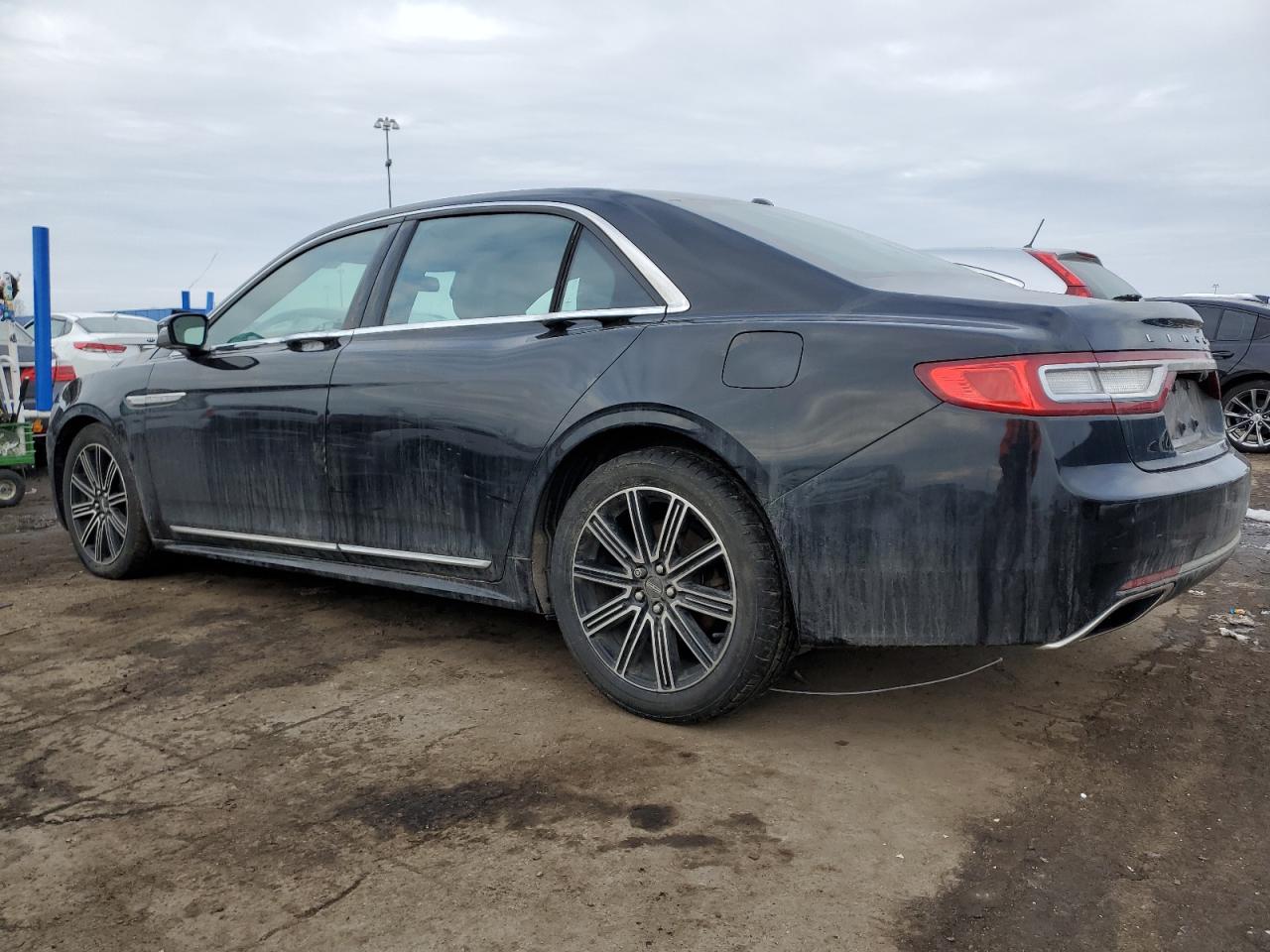 2017 Lincoln Continental - Image 2