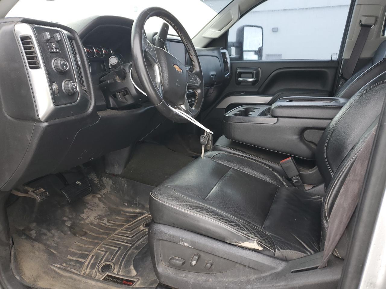 2015 Chevrolet Silverado - Image 7