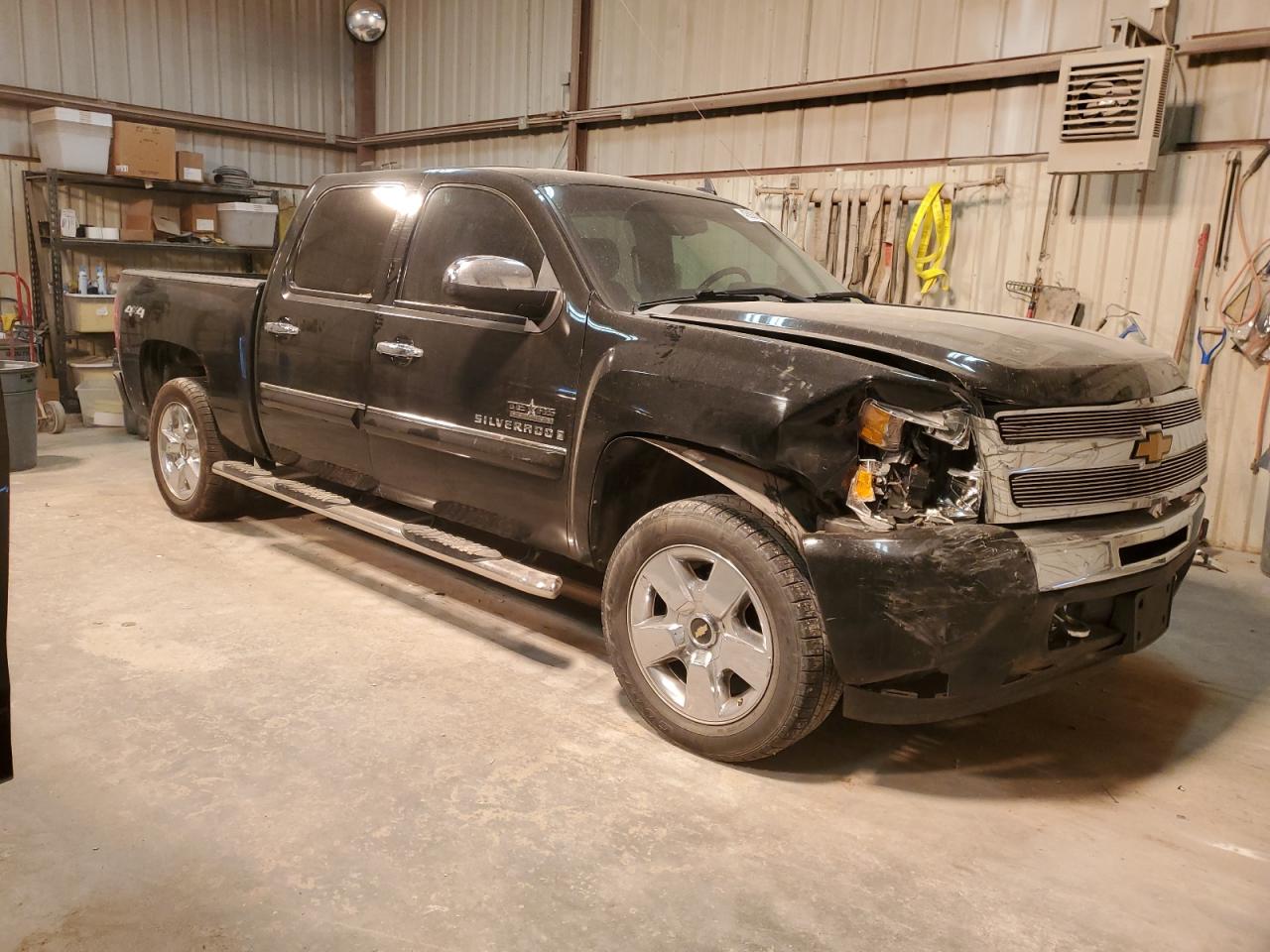 2009 Chevrolet Silverado - Image 4