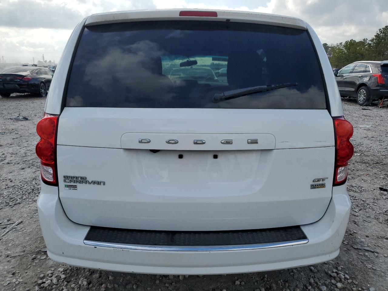 2018 Dodge Caravan - Image 6