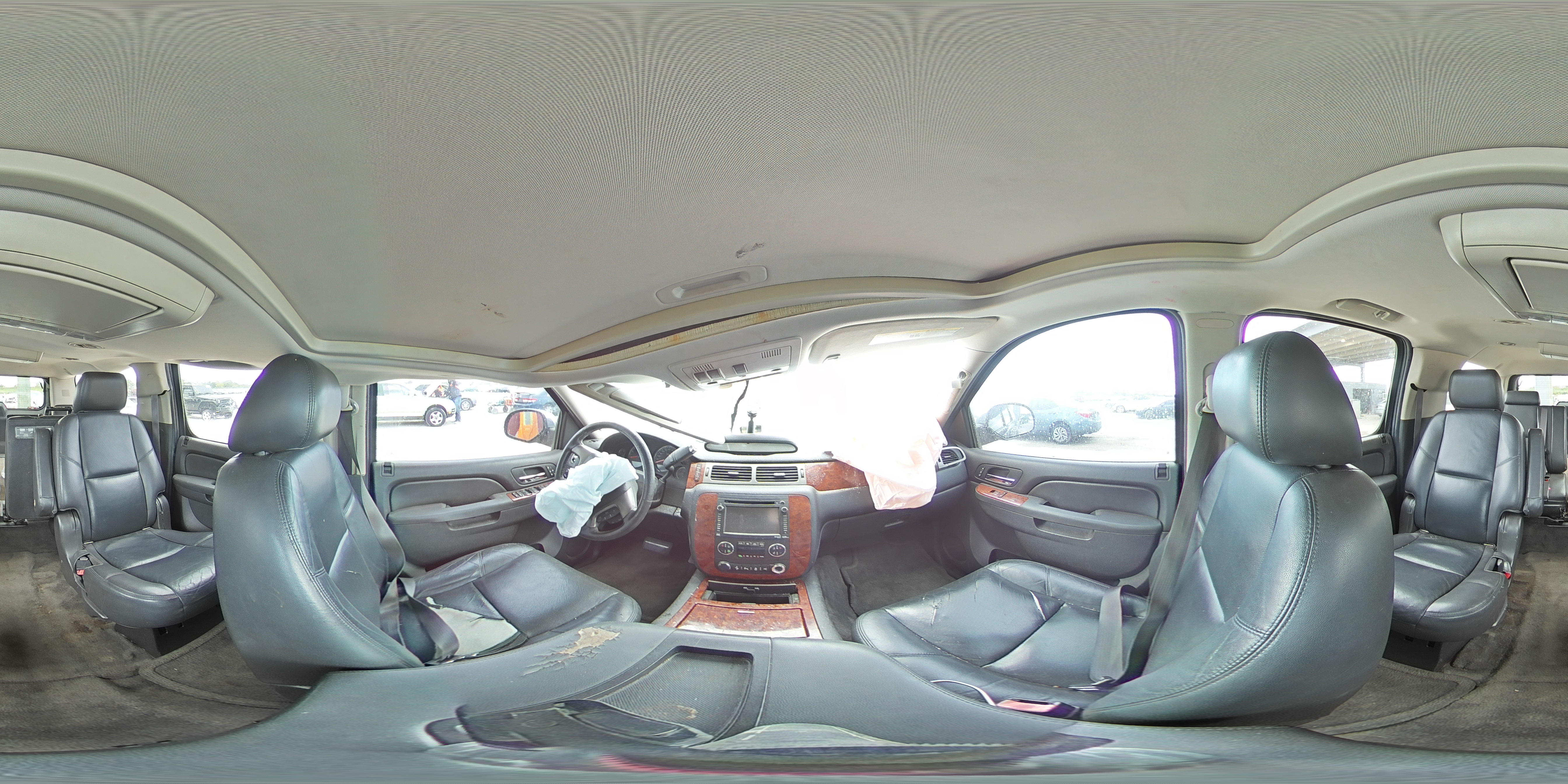 2012 Chevrolet Suburban - Image 15