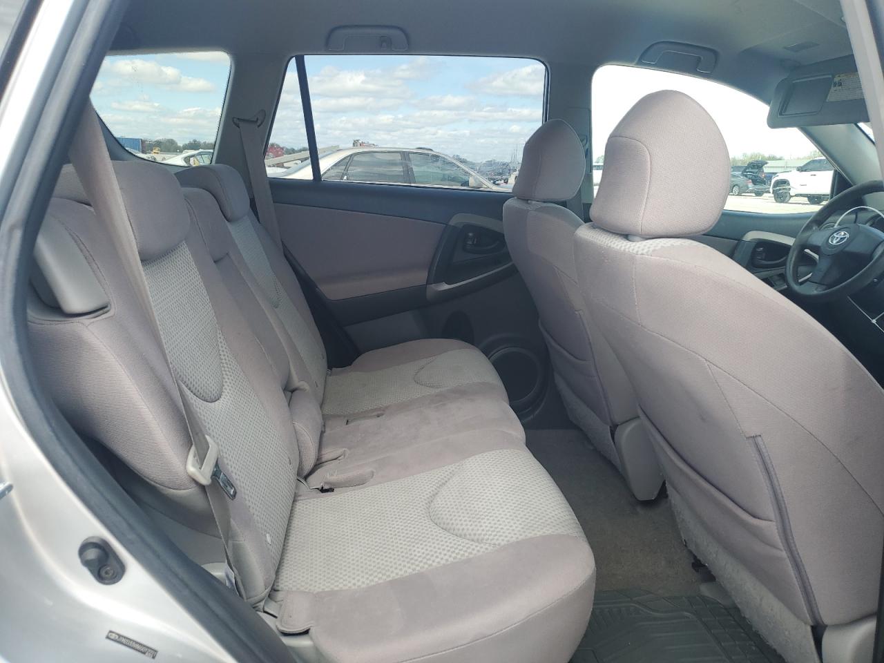 2006 Toyota RAV 4 - Image 11