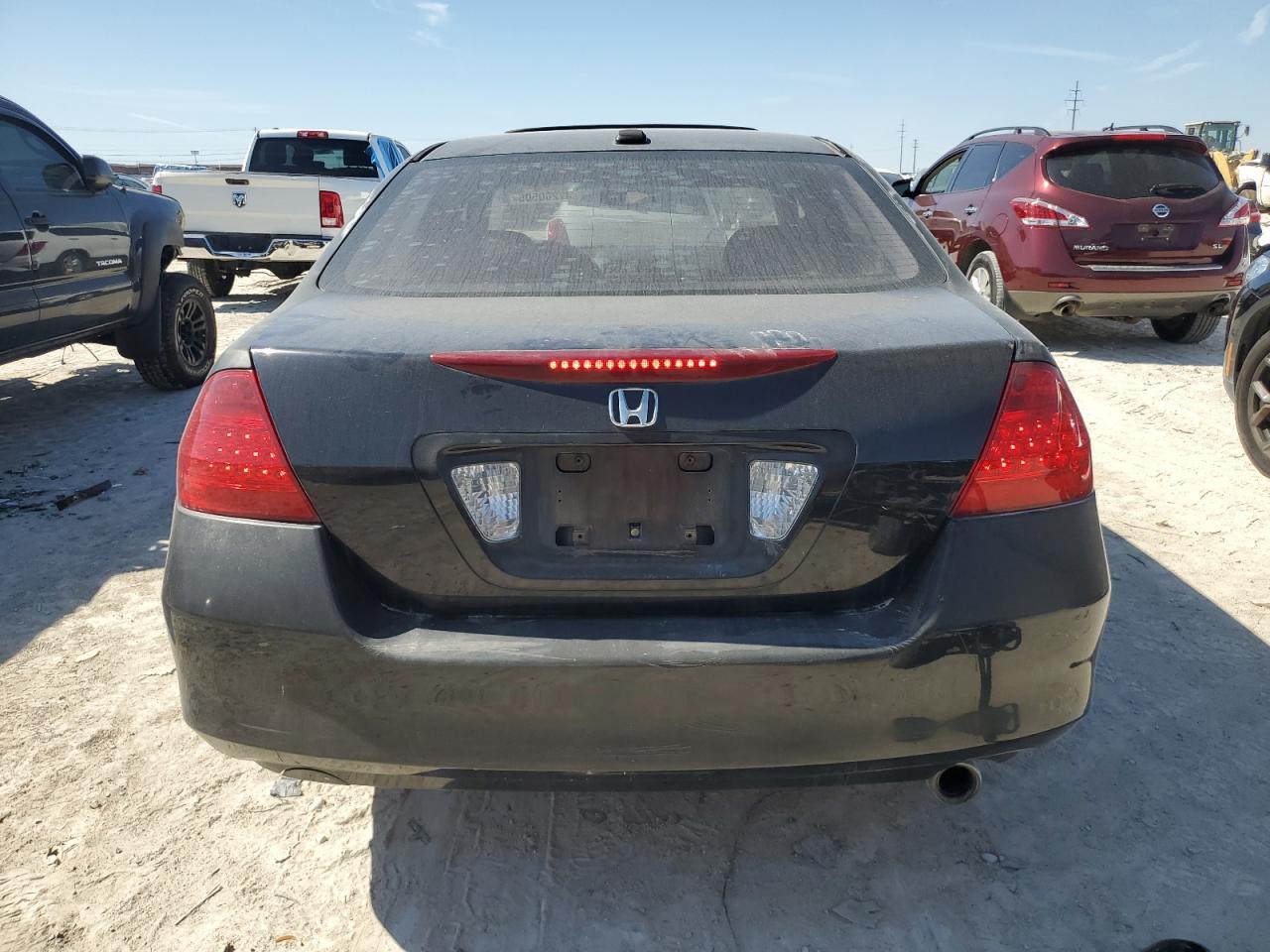 2007 Honda Accord - Image 6