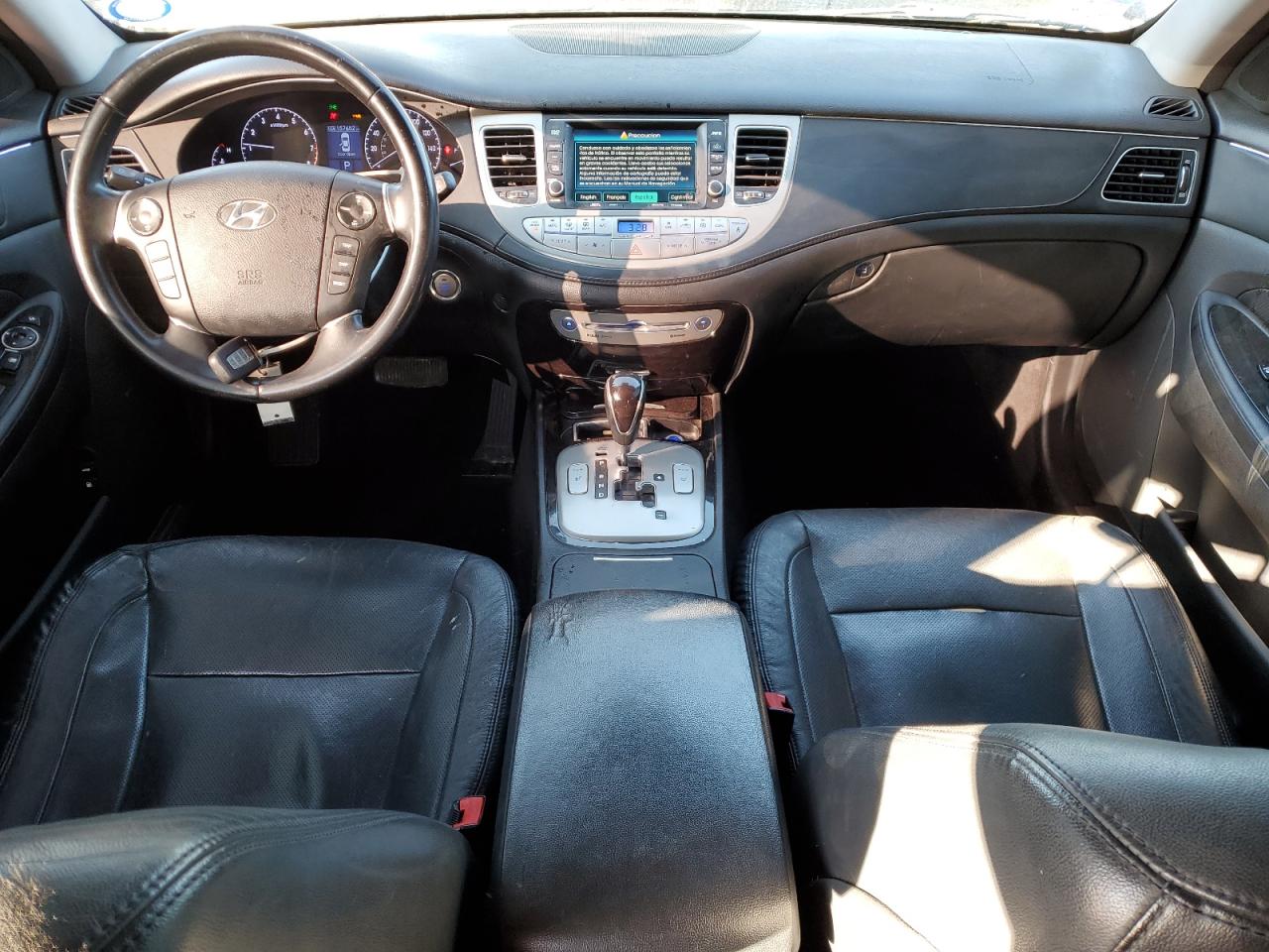 2013 Hyundai Genesis - Image 8