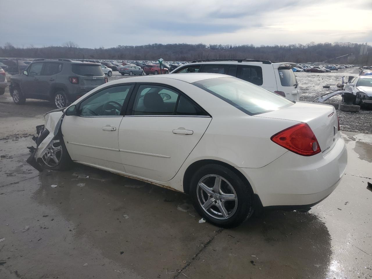 2007 Pontiac G6 - Image 2