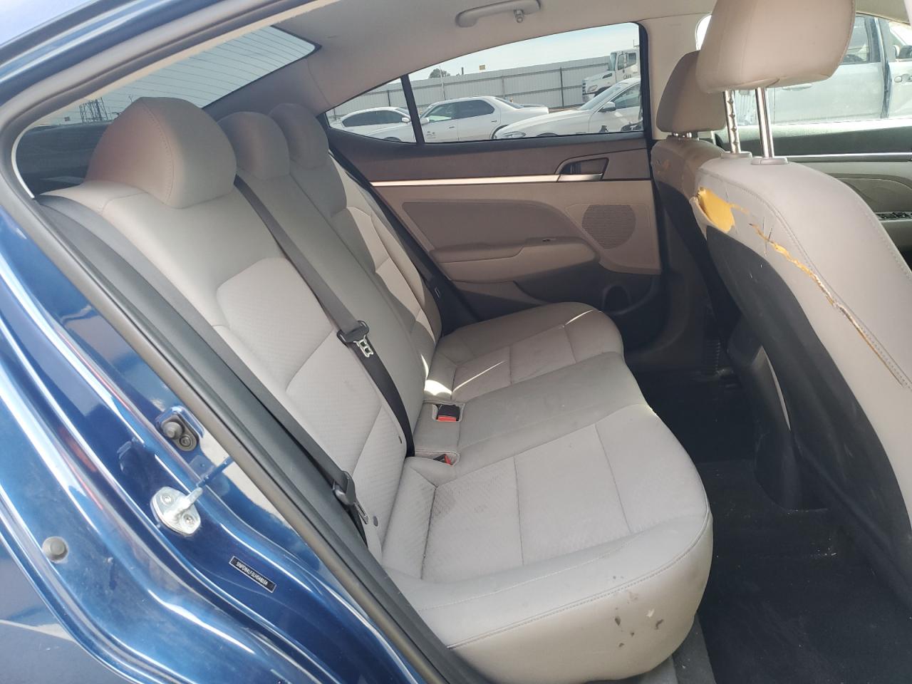 2020 Hyundai Elantra - Image 10