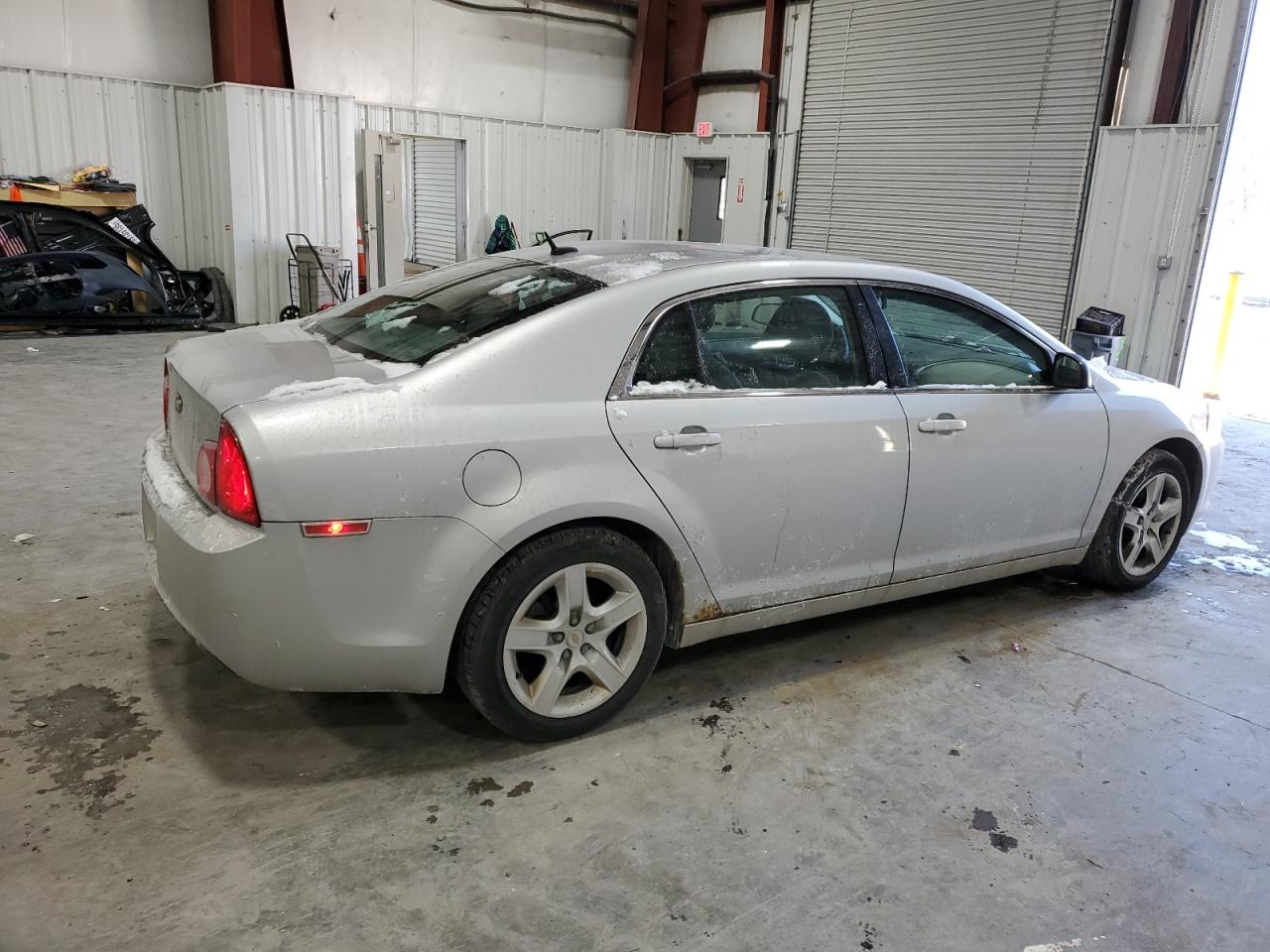 2011 Chevrolet Malibu - Image 3
