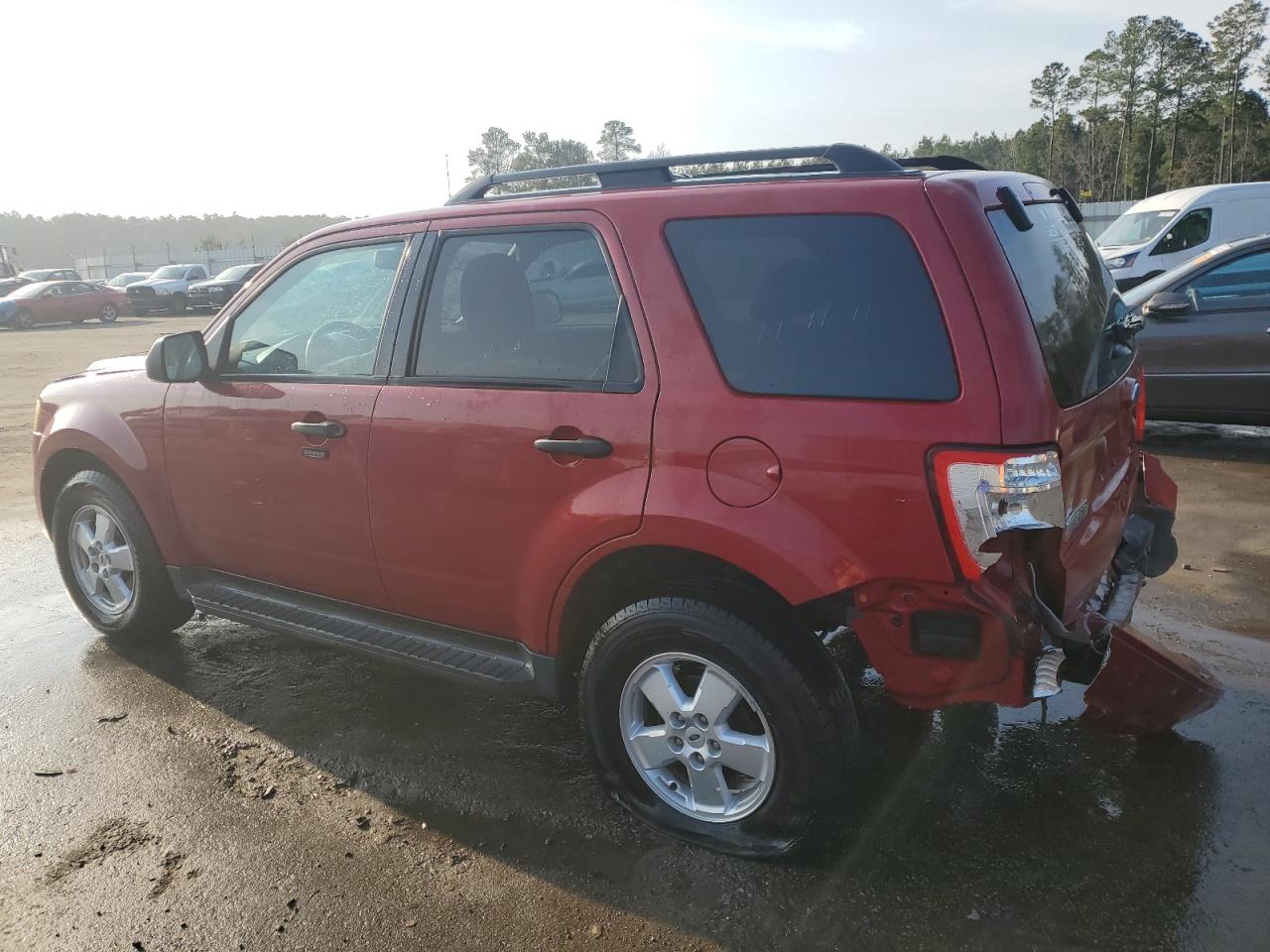 2009 Ford Escape - Image 2