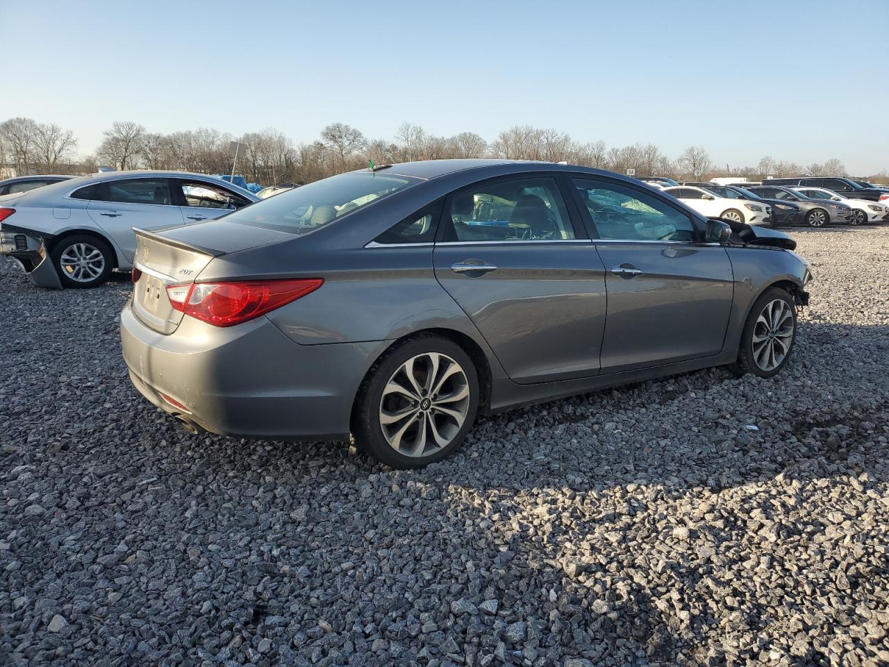 2013 Hyundai Sonata - Image 3