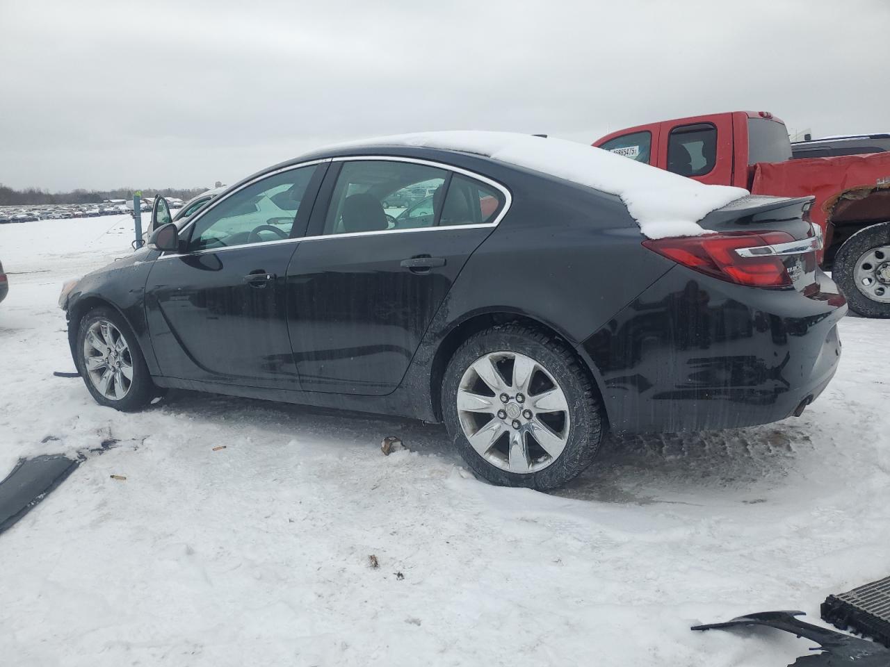 2015 Buick Regal - Image 2