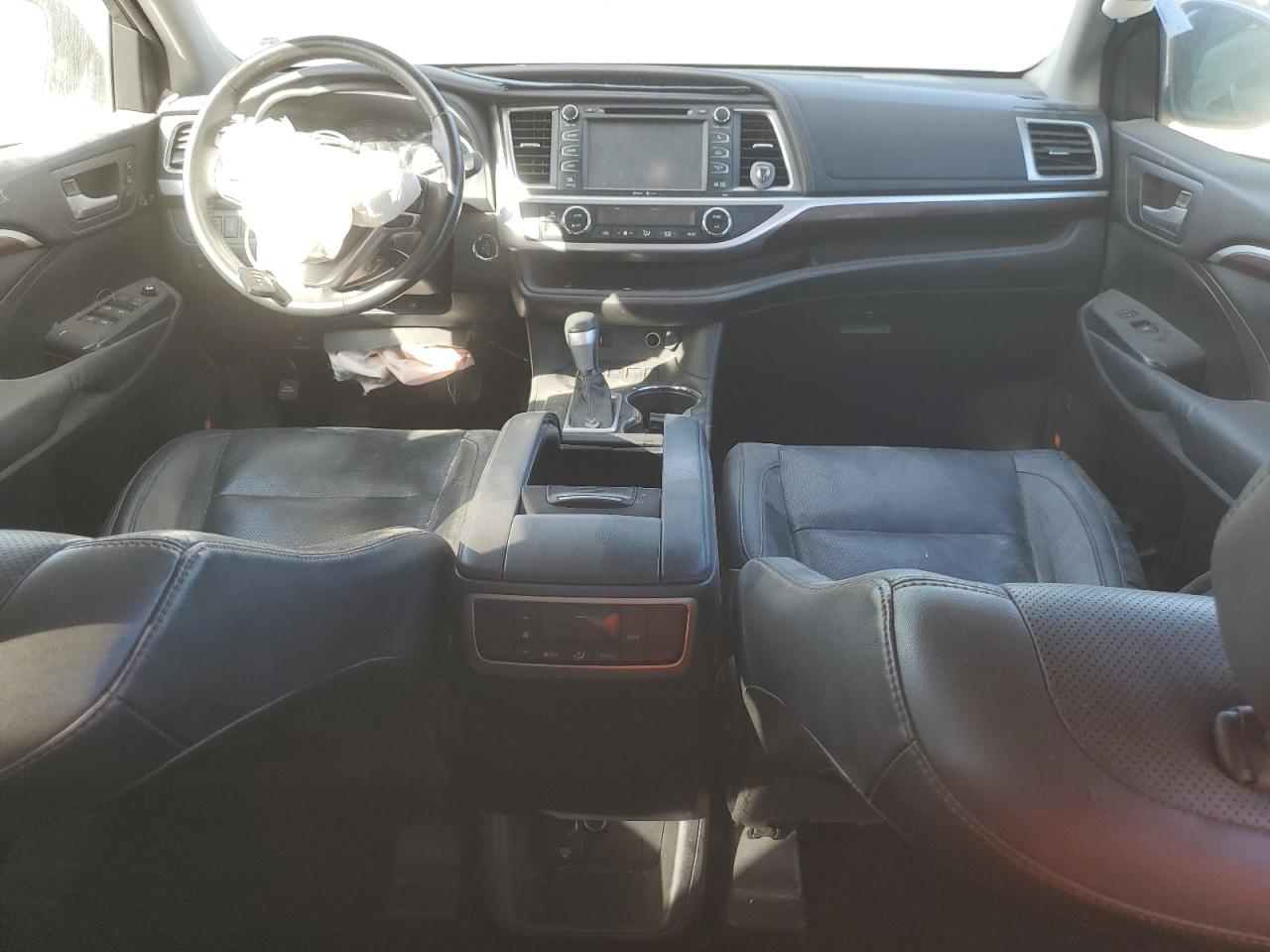 2015 Toyota Highlander - Image 8