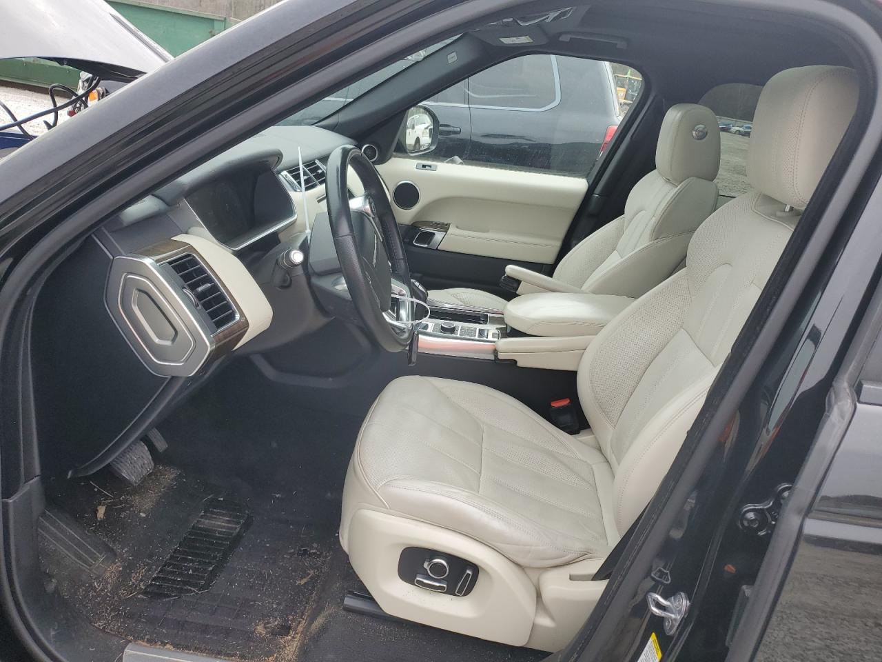 2017 Land Rover Range Rover - Image 7