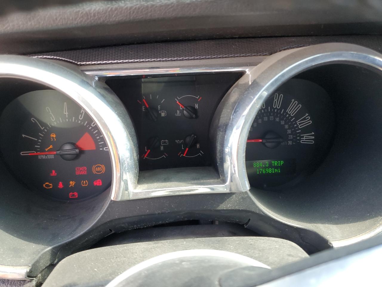 2007 Ford Mustang - Image 9