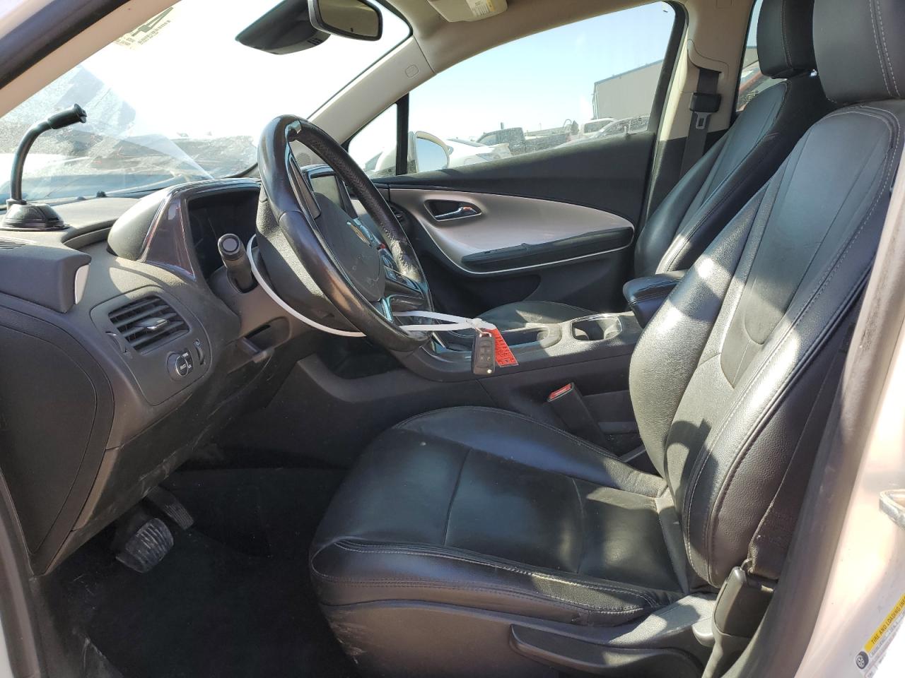 2014 Chevrolet Volt - Image 7