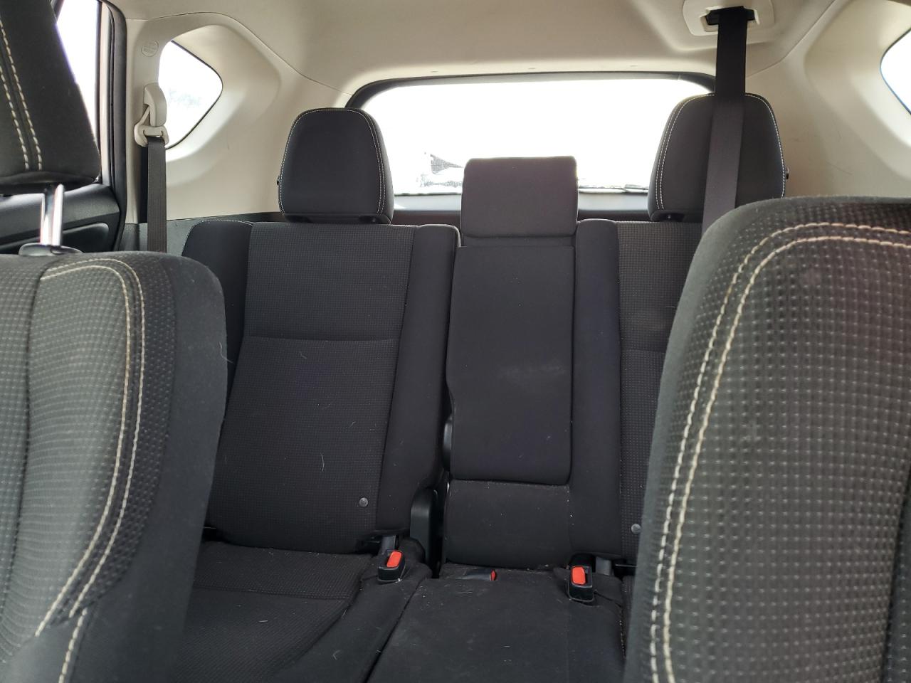 2018 Toyota RAV 4 - Image 10