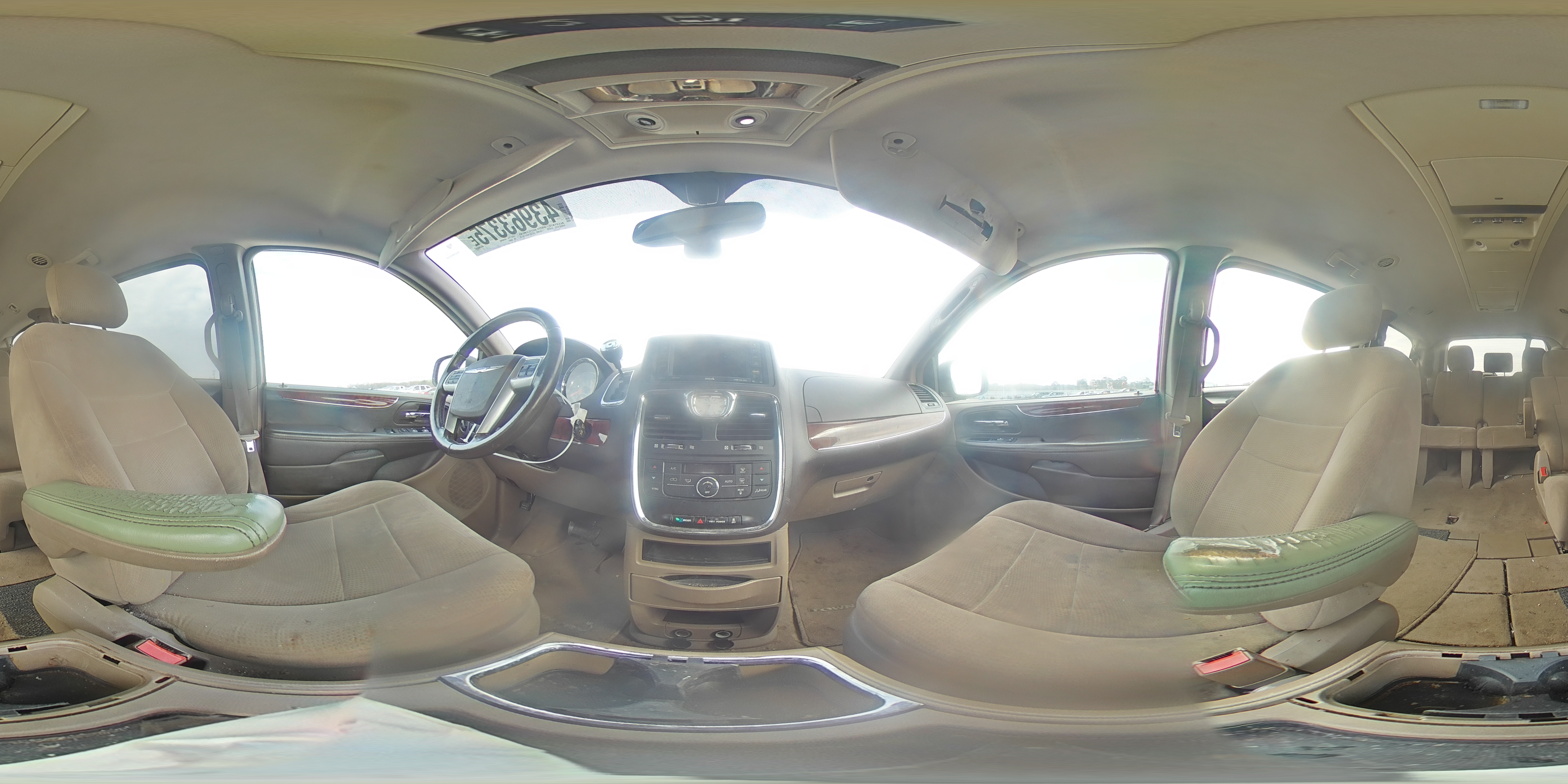 2012 Chrysler Town & Country - Image 14
