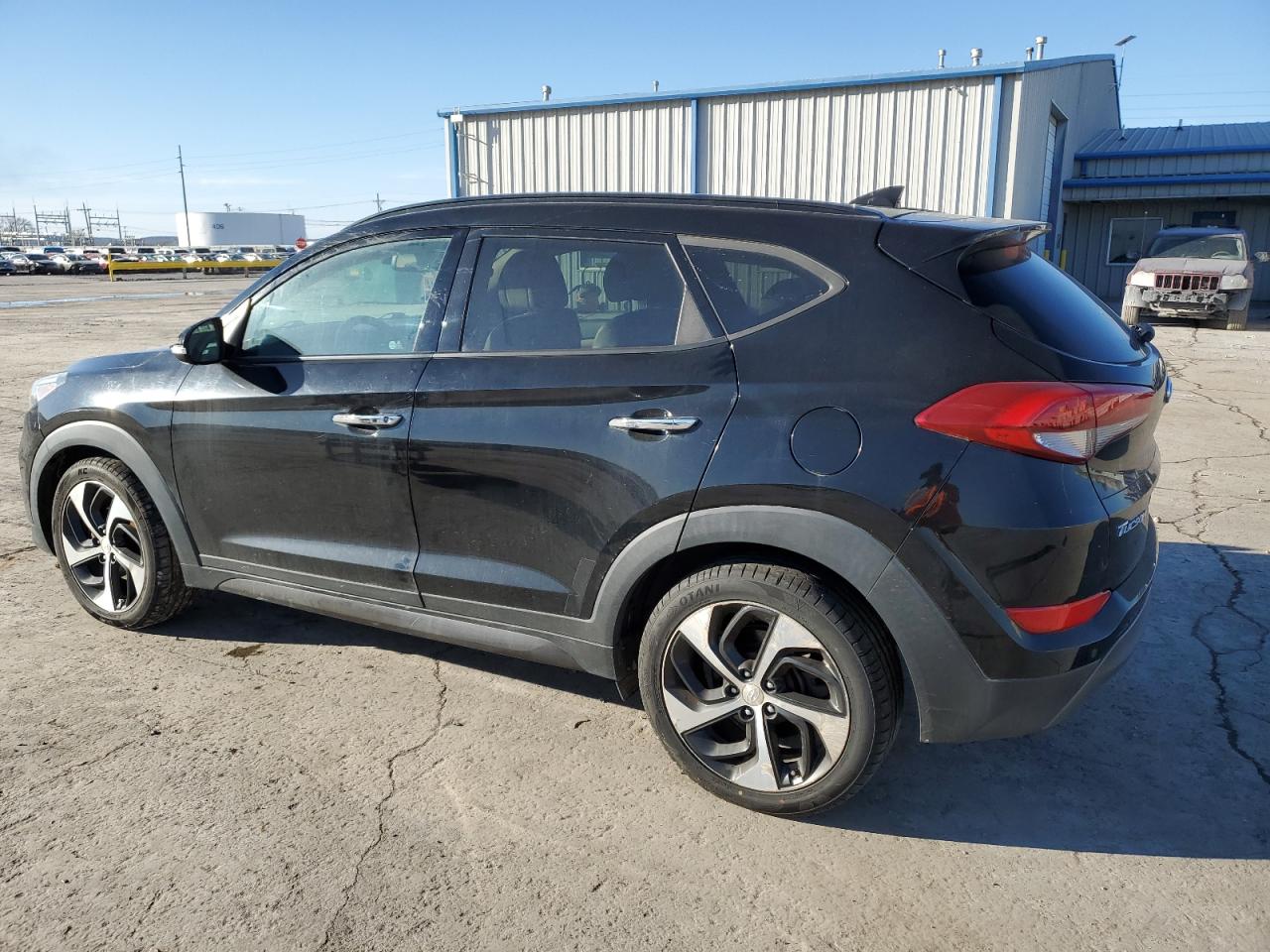 2016 Hyundai Tucson - Image 2