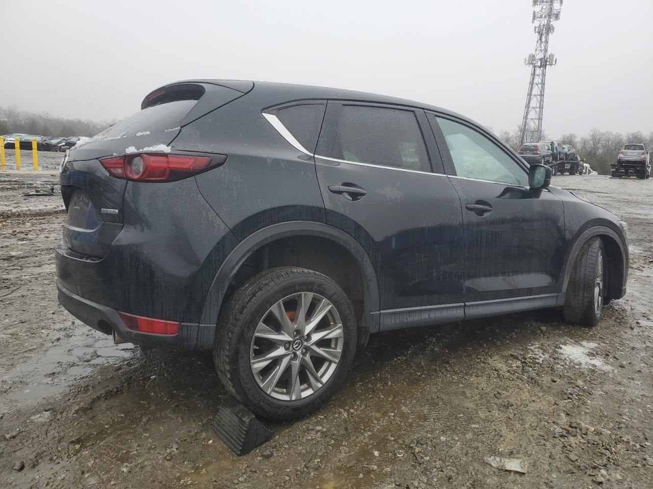 2020 Mazda CX-5 - Image 3