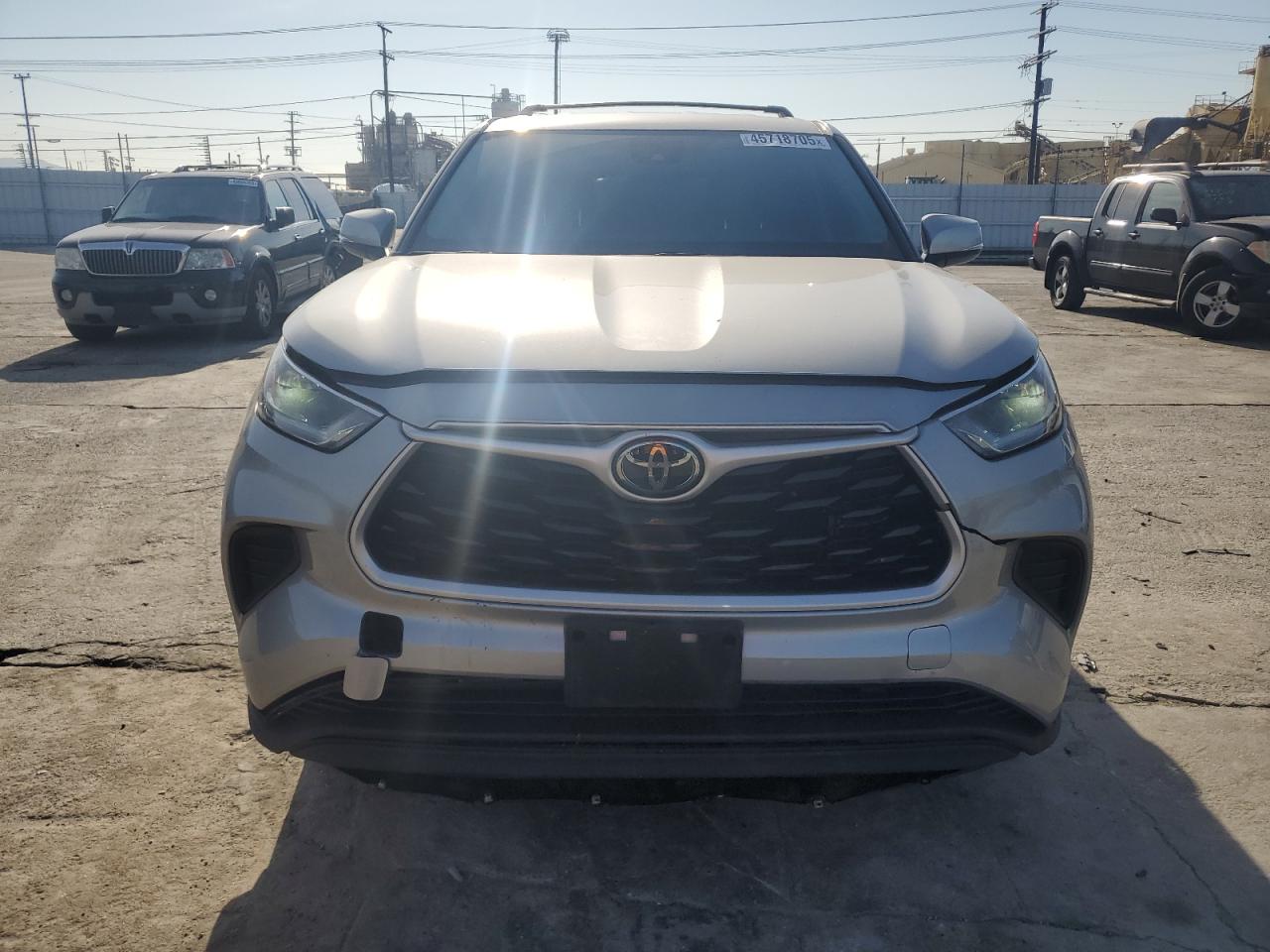 2021 Toyota Highlander - Image 5