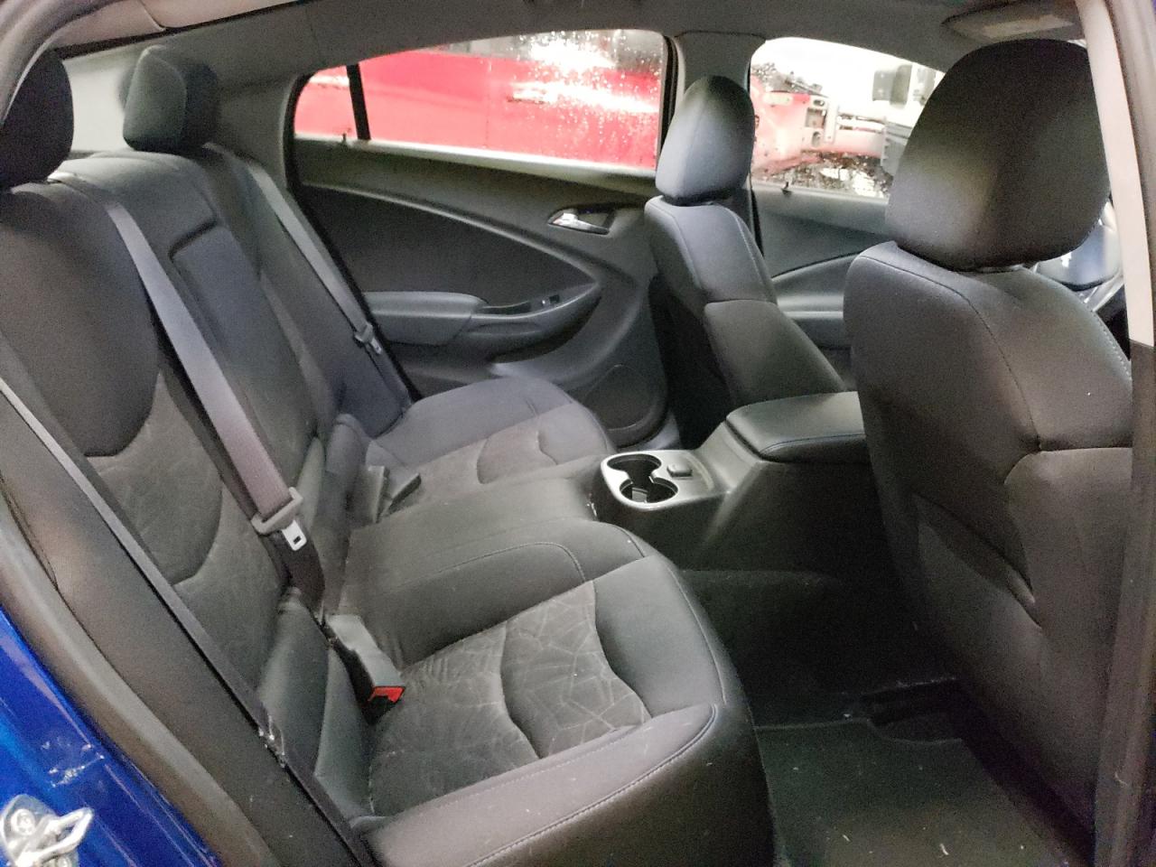2017 Chevrolet Volt - Image 10