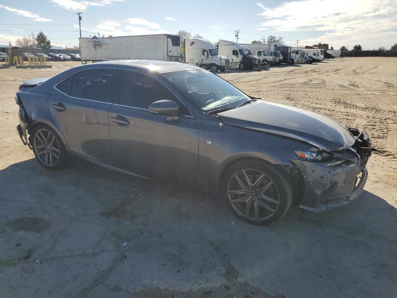 2015 Lexus IS - Image 4