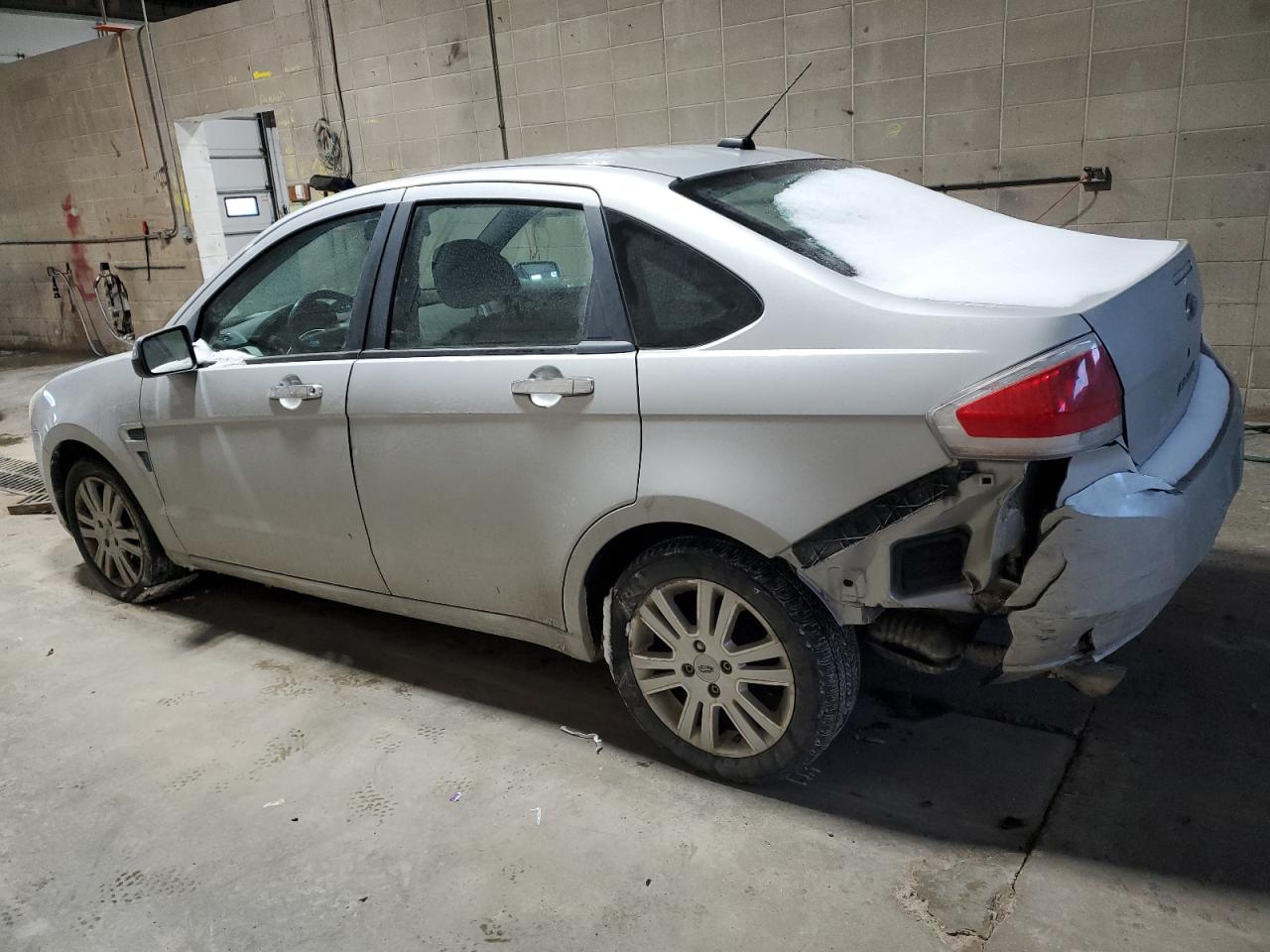 2009 Ford Focus - Image 2